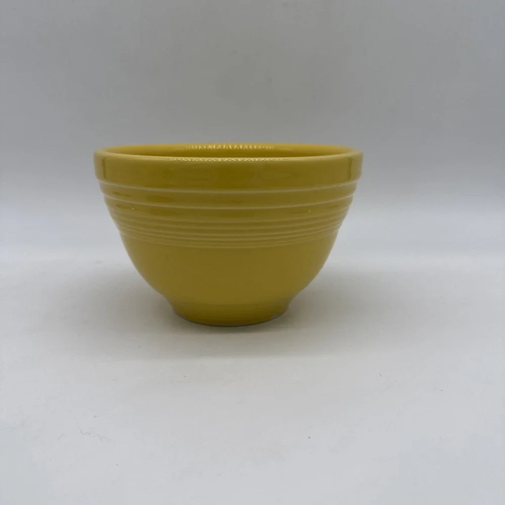 Vintage Fiestaware Yellow Nesting Mixing Bowl Fiesta w/ Rings ~6